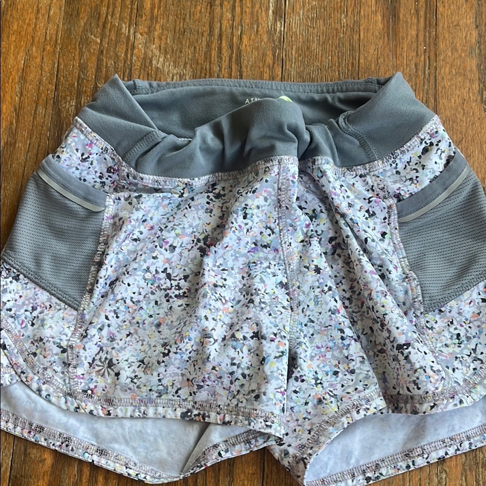 Athleta Girl Gray Patterned Shorts